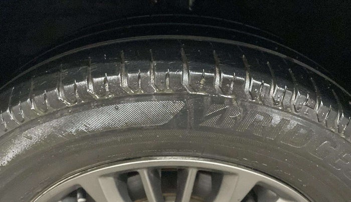 2019 Maruti Ertiga ZXI+ SHVS, Petrol, Manual, 31,695 km, Right Rear Tyre Tread