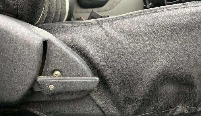2018 Maruti Alto 800 LXI, Petrol, Manual, 63,052 km, Driver Side Adjustment Panel