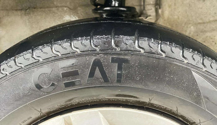 2018 Maruti Alto 800 LXI, Petrol, Manual, 63,052 km, Left Front Tyre Tread