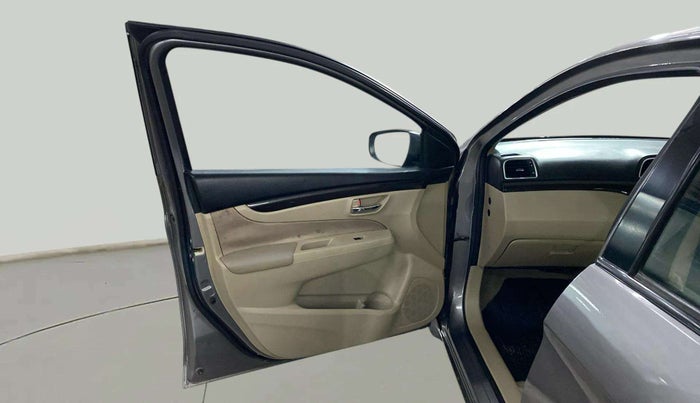 2017 Maruti Ciaz DELTA 1.4 MT PETROL, Petrol, Manual, 71,701 km, LHS Front Door