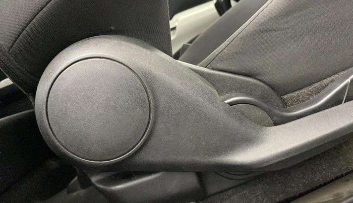 2019 Maruti IGNIS ALPHA 1.2, Petrol, Manual, 62,783 km, Driver Side Adjustment Panel