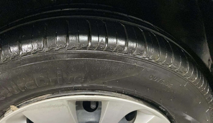 2017 Maruti Baleno DELTA CVT PETROL 1.2, Petrol, Automatic, 60,480 km, Left Front Tyre Tread