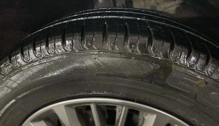 2020 Maruti Ertiga ZXI+ SHVS, Petrol, Manual, 15,314 km, Left Rear Tyre Tread