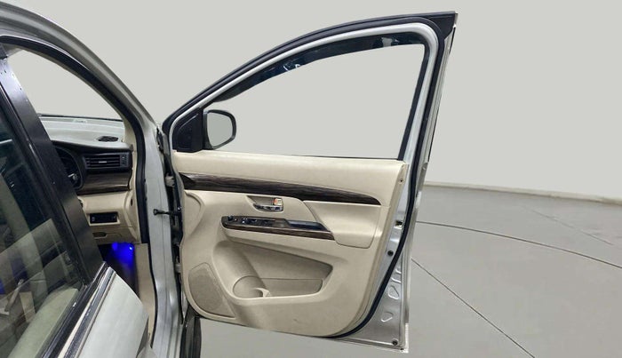 2020 Maruti Ertiga ZXI+ SHVS, Petrol, Manual, 15,314 km, RHS Front Door