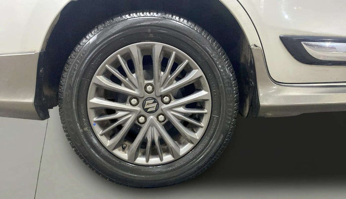 2020 Maruti Ertiga ZXI+ SHVS, Petrol, Manual, 15,314 km, Right Rear Wheel
