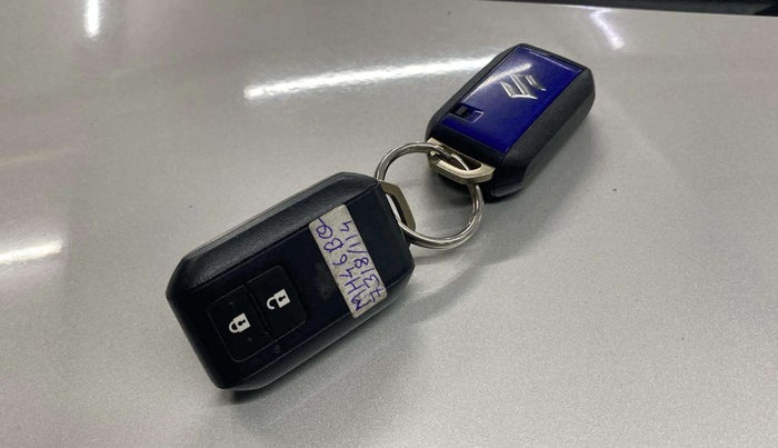 2020 Maruti Ertiga ZXI+ SHVS, Petrol, Manual, 15,314 km, Key Close Up