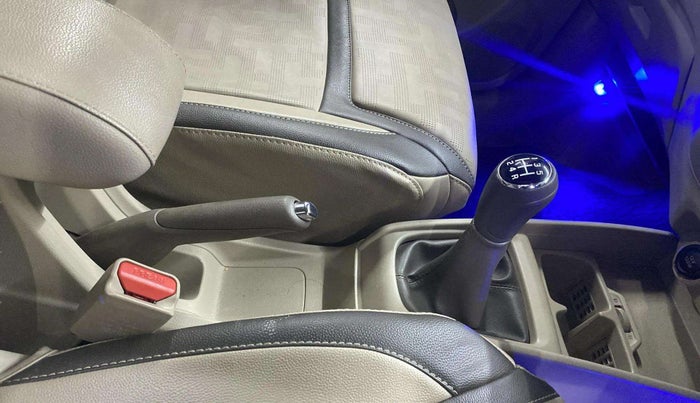 2020 Maruti Ertiga ZXI+ SHVS, Petrol, Manual, 15,314 km, Gear Lever
