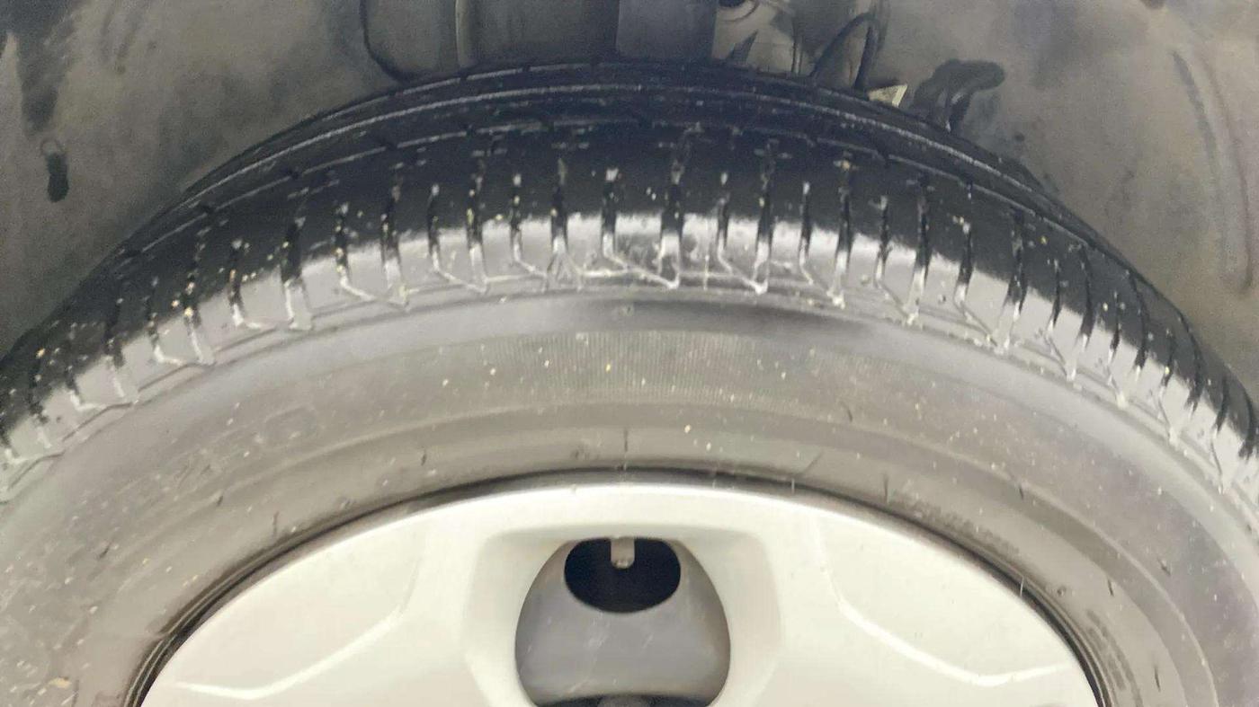 2021 Tata TIGOR XM PETROL, Petrol, Manual, 28,814 km, Right Front Tyre Tread