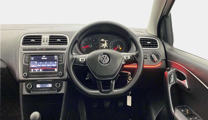2018 Volkswagen Polo HIGHLINE PLUS 1.0 16 ALLOY, Petrol, Manual, 69,186 km, Steering Wheel Close Up
