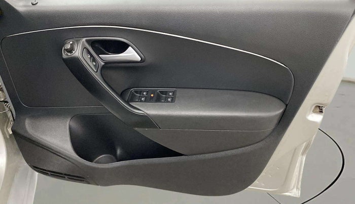 2018 Volkswagen Polo HIGHLINE PLUS 1.0 16 ALLOY, Petrol, Manual, 69,186 km, Driver Side Door Panels Control