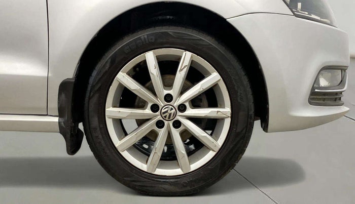 2018 Volkswagen Polo HIGHLINE PLUS 1.0 16 ALLOY, Petrol, Manual, 69,186 km, Right Front Wheel