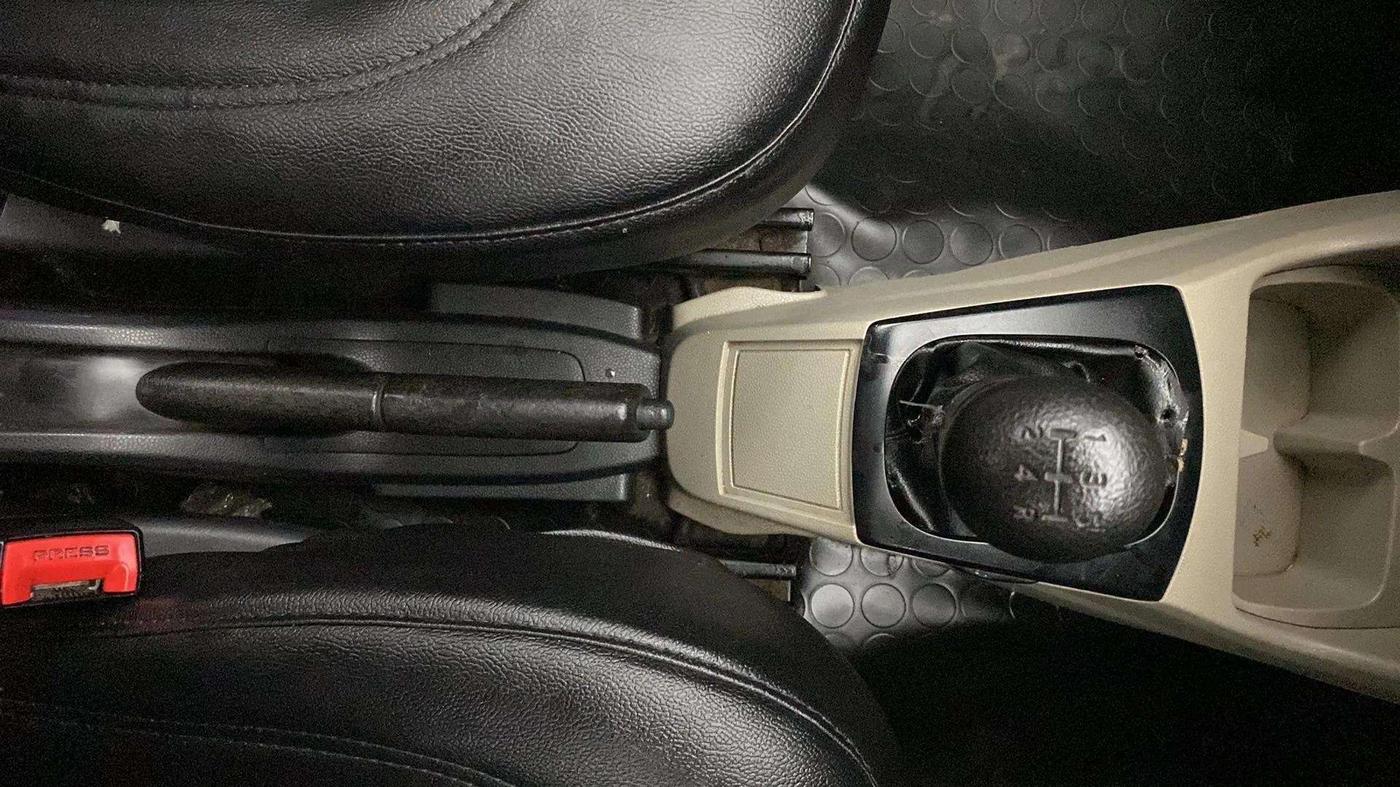 2014 Maruti Alto K10 LXI, Petrol, Manual, 85,689 km, Gear Lever
