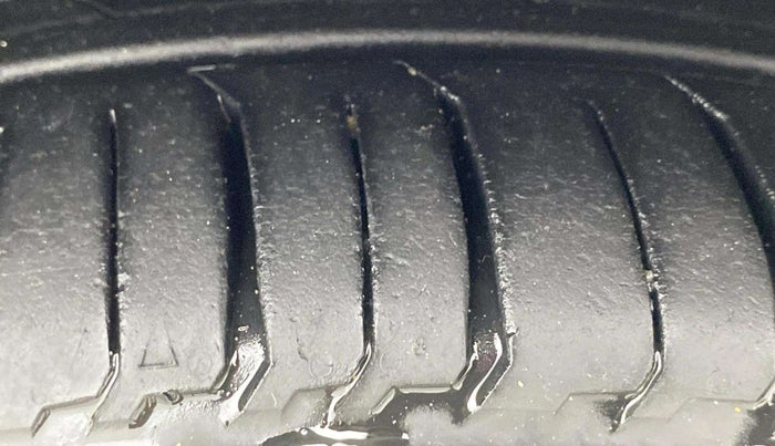 2014 Nissan Micra XV CVT, Petrol, Automatic, 80,372 km, Right Front Tyre Tread