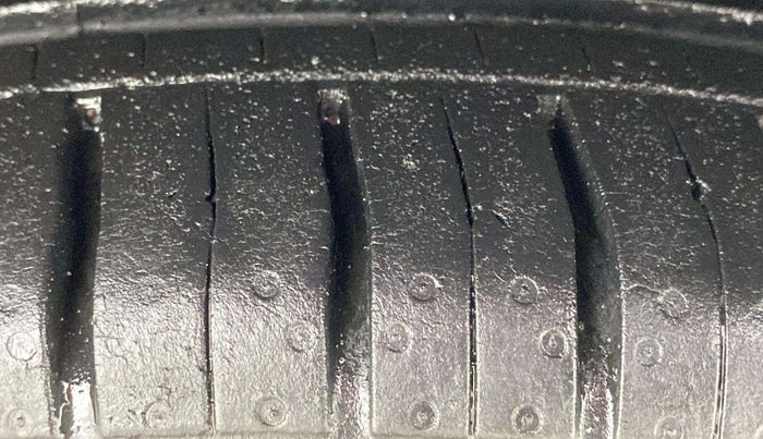 2014 Nissan Micra XV CVT, Petrol, Automatic, 80,372 km, Left Rear Tyre Tread