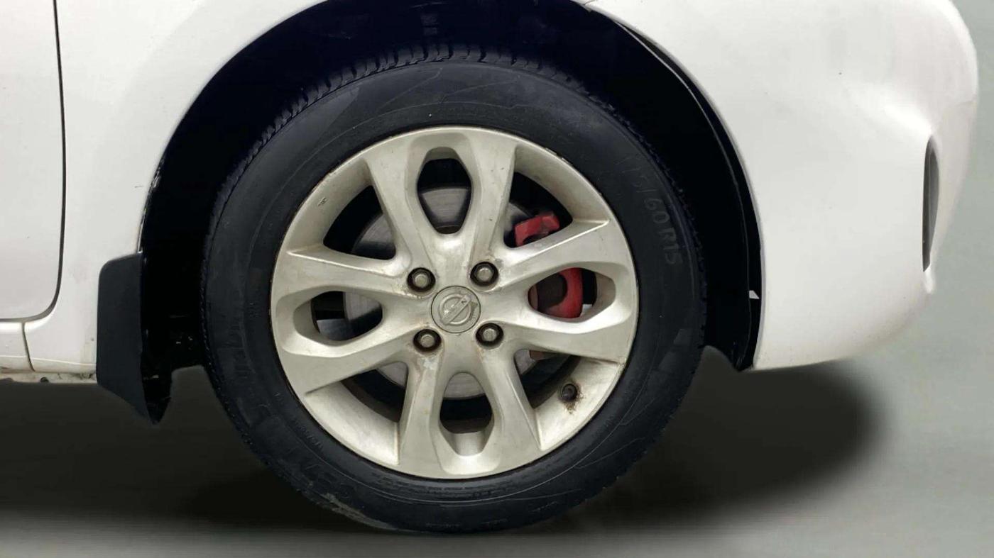 2014 Nissan Micra XV CVT, Petrol, Automatic, 80,472 km, Right Front Wheel