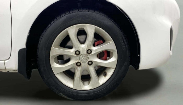 2014 Nissan Micra XV CVT, Petrol, Automatic, 80,372 km, Right Front Wheel