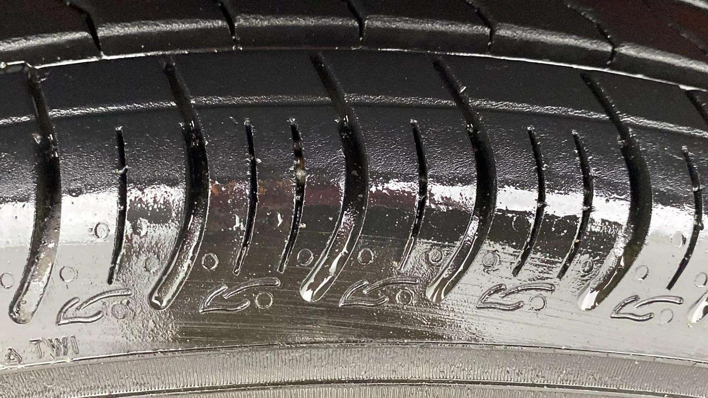 2022 Maruti S PRESSO VXI (O) CNG, CNG, Manual, 60,642 km, Left Front Tyre Tread