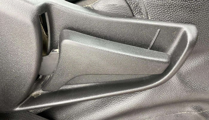 2022 Maruti S PRESSO VXI (O) CNG, CNG, Manual, 60,587 km, Driver Side Adjustment Panel