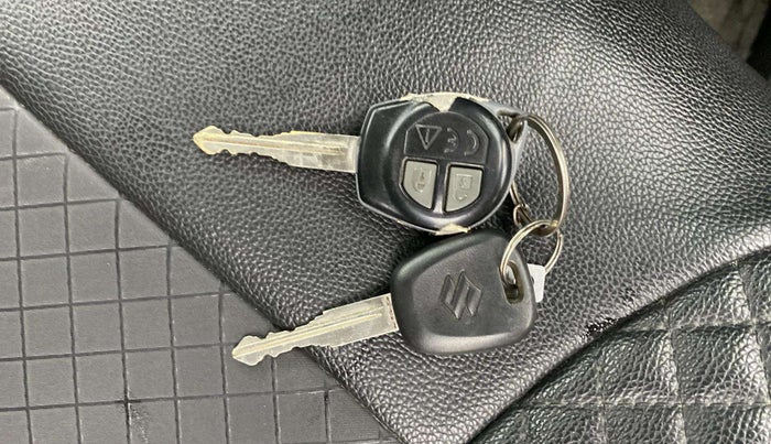 2022 Maruti S PRESSO VXI (O) CNG, CNG, Manual, 60,587 km, Key Close Up