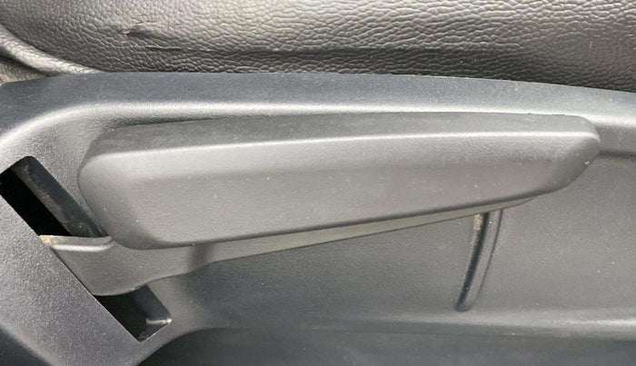2020 Tata ALTROZ XZ PETROL, Petrol, Manual, 78,919 km, Driver Side Adjustment Panel