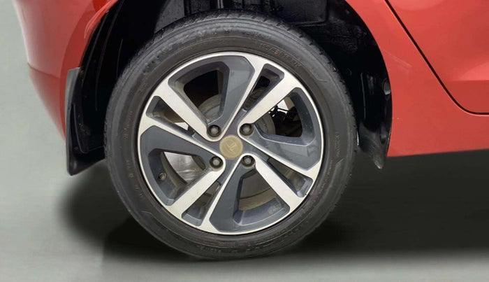 2020 Tata ALTROZ XZ PETROL, Petrol, Manual, 78,919 km, Right Rear Wheel