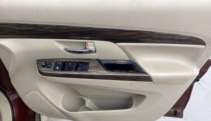 2019 Maruti Ertiga ZXI+ SHVS, Petrol, Manual, 92,689 km, Driver Side Door Panels Control
