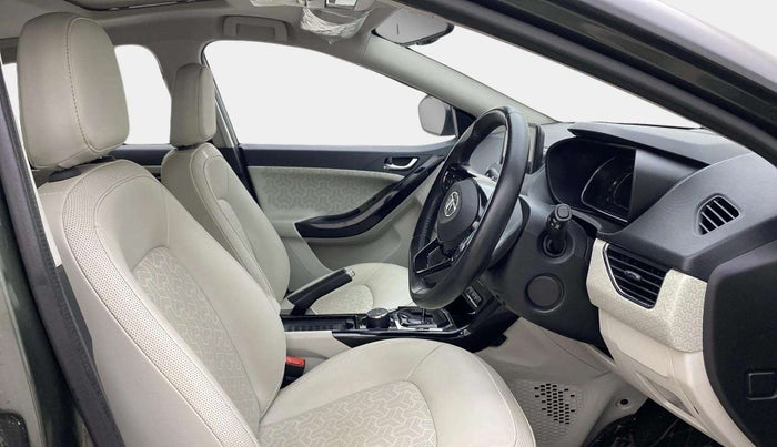 2023 Tata NEXON XZA PLUS LUX SUNROOF DUAL TONE PETROL, Petrol, Automatic, 39,824 km, Right Side Front Door Cabin