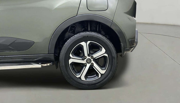 2023 Tata NEXON XZA PLUS LUX SUNROOF DUAL TONE PETROL, Petrol, Automatic, 39,824 km, Left Rear Wheel