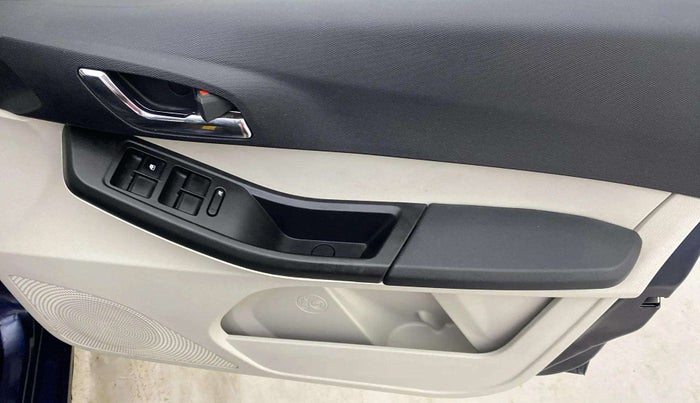 2023 Tata Tiago XZA PLUS PETROL, Petrol, Automatic, 3,977 km, Driver Side Door Panels Control
