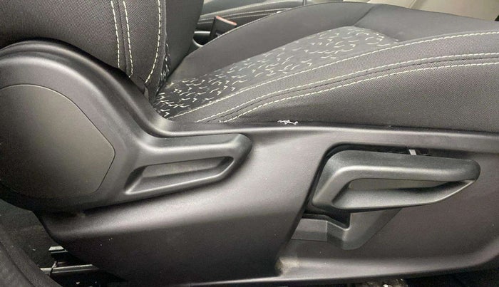 2023 Tata Tiago XZA PLUS PETROL, Petrol, Automatic, 3,977 km, Driver Side Adjustment Panel