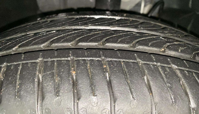 2023 Tata Tiago XZA PLUS PETROL, Petrol, Automatic, 3,977 km, Right Front Tyre Tread