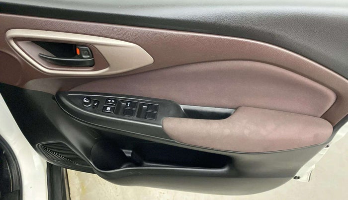 2023 Maruti FRONX DELTA PLUS 1.2MT, Petrol, Manual, 16,571 km, Driver Side Door Panels Control