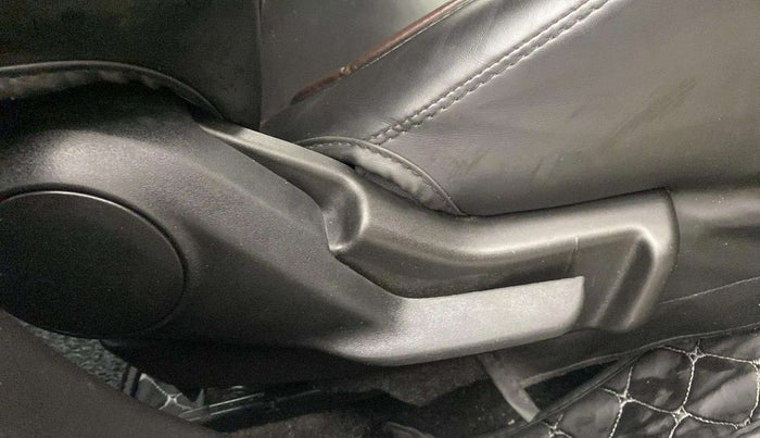 2023 Maruti FRONX DELTA PLUS 1.2MT, Petrol, Manual, 16,571 km, Driver Side Adjustment Panel