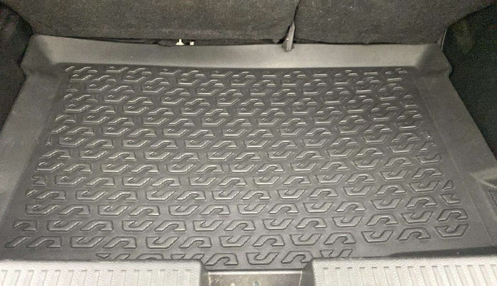 2023 Maruti FRONX DELTA PLUS 1.2MT, Petrol, Manual, 16,571 km, Boot Inside