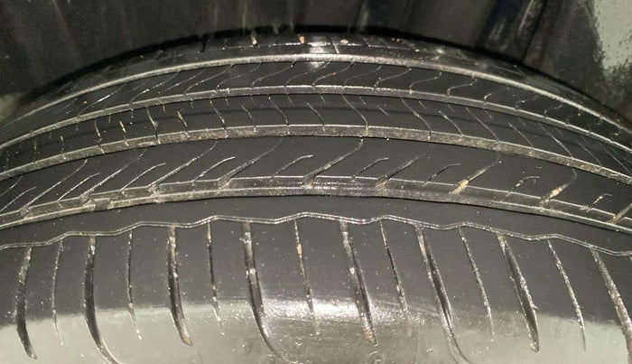 2023 Maruti FRONX DELTA PLUS 1.2MT, Petrol, Manual, 16,571 km, Left Rear Tyre Tread