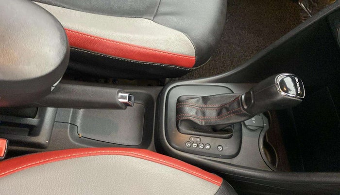 2018 Skoda Rapid STYLE 1.6 MPI AT, Petrol, Automatic, 27,718 km, Gear Lever