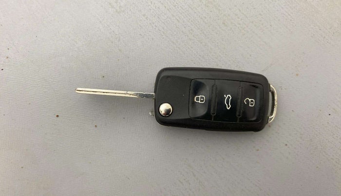 2018 Skoda Rapid STYLE 1.6 MPI AT, Petrol, Automatic, 27,718 km, Key Close Up