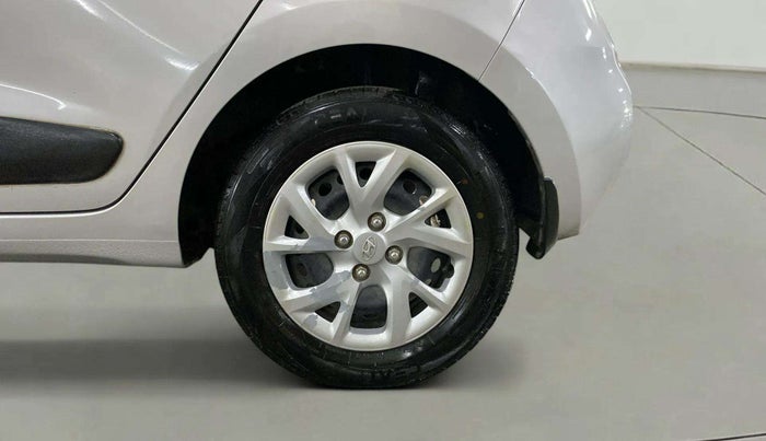 2017 Hyundai Grand i10 MAGNA 1.2 KAPPA VTVT, Petrol, Manual, 42,491 km, Left Rear Wheel