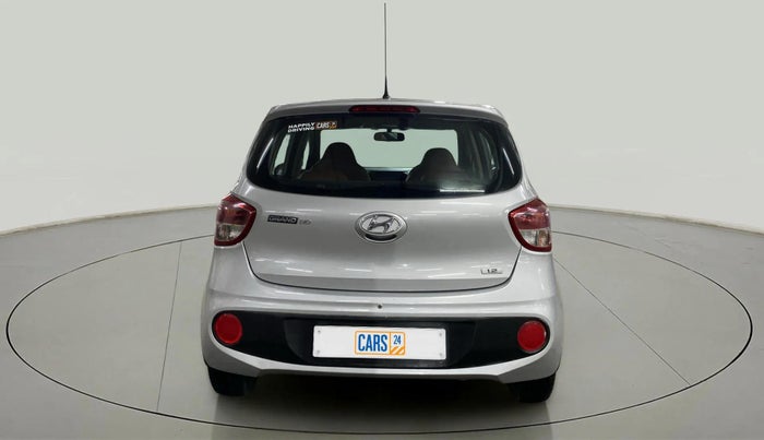 2017 Hyundai Grand i10 MAGNA 1.2 KAPPA VTVT, Petrol, Manual, 42,491 km, Back/Rear