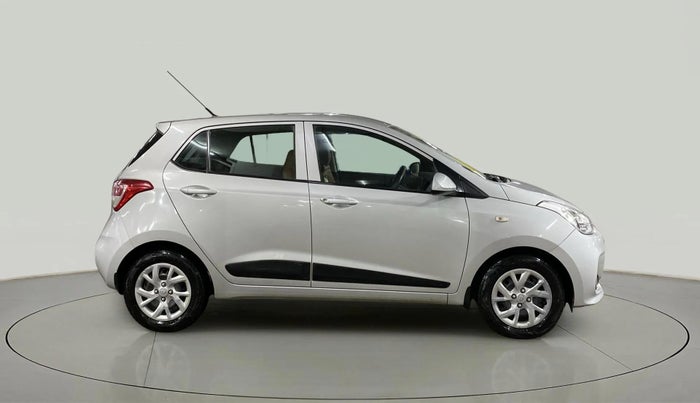 2017 Hyundai Grand i10 MAGNA 1.2 KAPPA VTVT, Petrol, Manual, 42,491 km, Right Side View