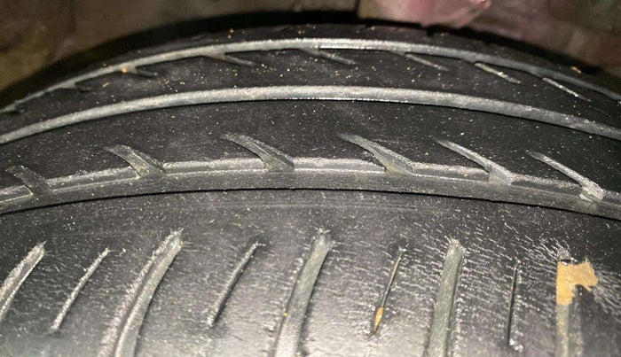 2014 Honda Amaze 1.2L I-VTEC S, Petrol, Manual, 66,784 km, Right Front Tyre Tread