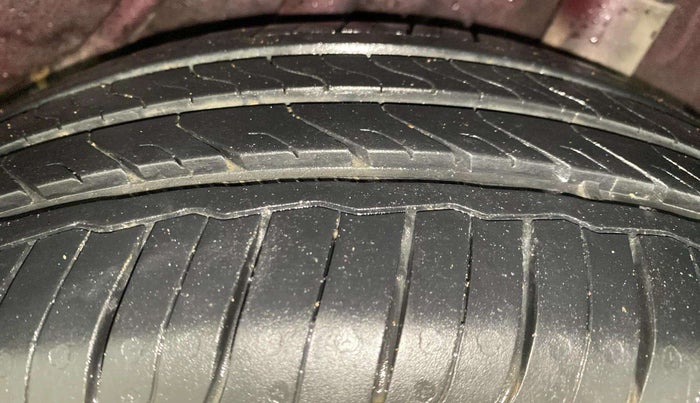 2014 Honda Amaze 1.2L I-VTEC S, Petrol, Manual, 66,784 km, Left Rear Tyre Tread
