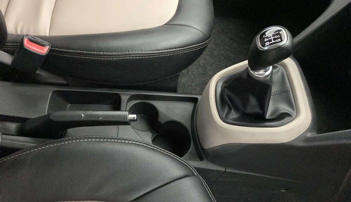 2018 Hyundai Grand i10 SPORTZ 1.2 KAPPA VTVT, Petrol, Manual, 53,997 km, Gear Lever