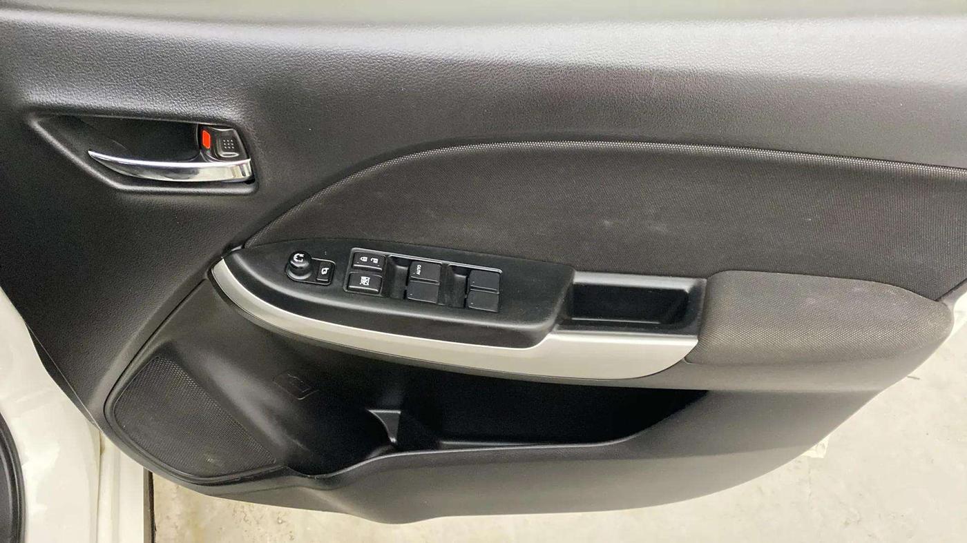 2018 Maruti Baleno DELTA PETROL 1.2, Petrol, Manual, 62,287 km, Driver Side Door Panels Control