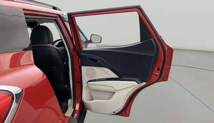 2020 Mahindra XUV300 W4 1.2 PETROL, Petrol, Manual, 20,148 km, RHS Rear Door