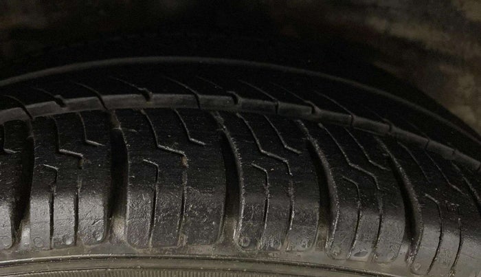 2018 Hyundai Xcent E+, Petrol, Manual, 42,470 km, Right Rear Tyre Tread