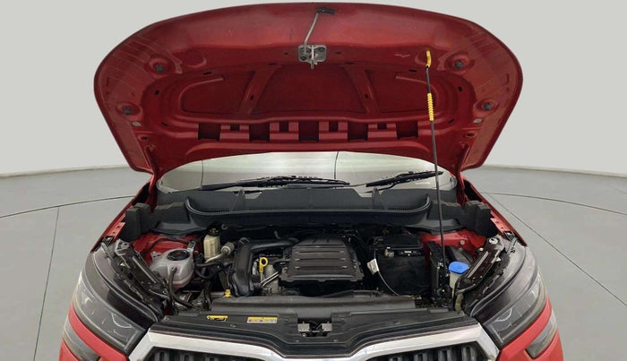 2021 Skoda KUSHAQ AMBITION 1.0L TSI AT, Petrol, Automatic, 34,816 km, Open Bonet