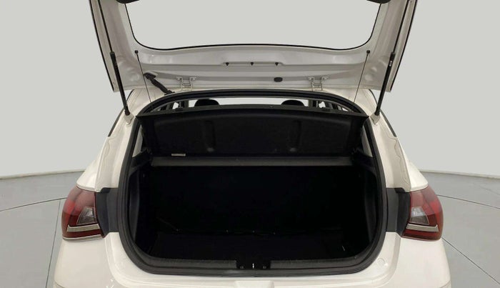 2022 Hyundai NEW I20 SPORTZ 1.2 MT DUAL TONE, Petrol, Manual, 56,723 km, Boot Open Zoomed View