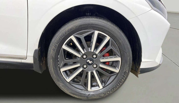 2022 Hyundai NEW I20 SPORTZ 1.2 MT DUAL TONE, Petrol, Manual, 56,723 km, Right Front Wheel