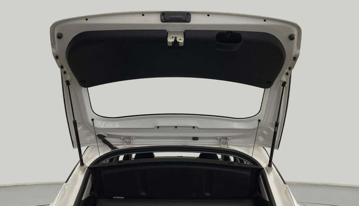 2022 Hyundai NEW I20 SPORTZ 1.2 MT DUAL TONE, Petrol, Manual, 56,723 km, Boot Door Open